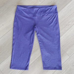 Athleta Chaturanga cropped capri leggings (blue)